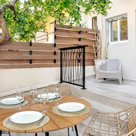 아파트 Jasminestay - Two Bedroom With Backyard *