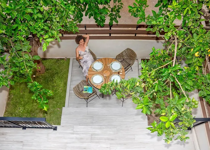 Jasminestay - Two Bedroom With Backyard Lejlighed *