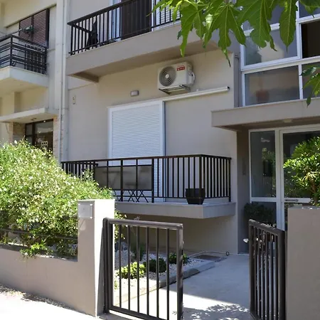 Lejlighed Jasminestay - Two Bedroom With Backyard *