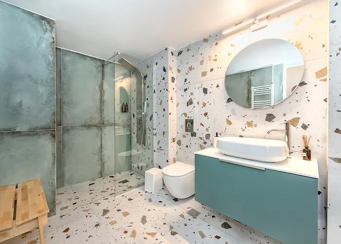 Jasminestay - Two Bedroom With Backyard *