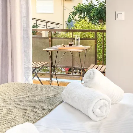 Jasminestay - Two Bedroom With Backyard * La Canea