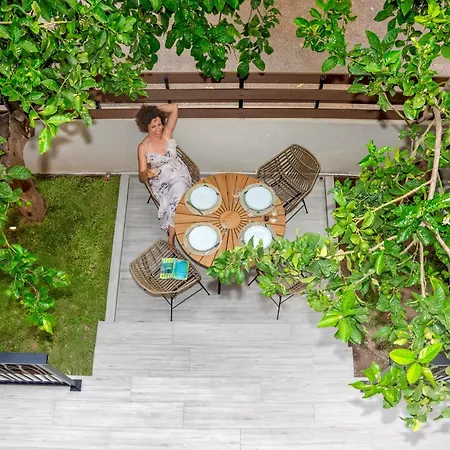 Jasminestay - Two Bedroom With Backyard Διαμέρισμα *