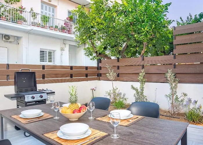 Jasminestay - Two Bedroom With Backyard Apartamento *