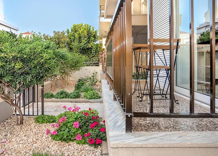 Jasminestay - Two Bedroom With Backyard Daire *